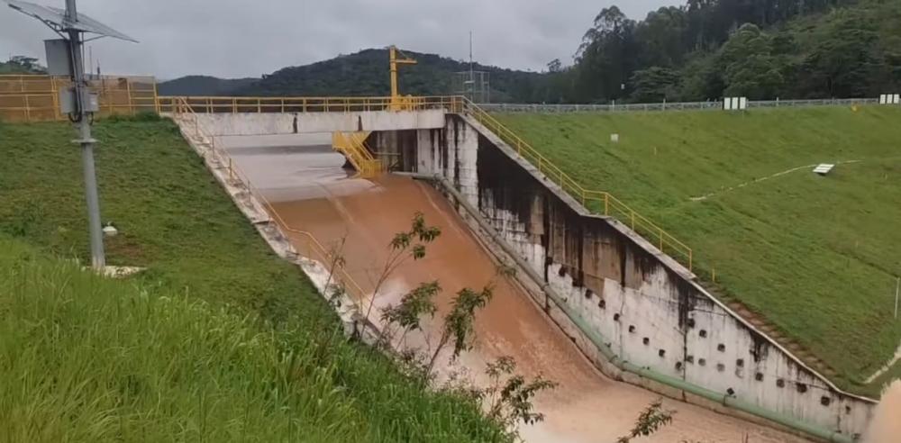 Três Barragens de Itabira e outras 28 em MG são notificadas pelo Governo de Minas