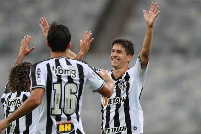 Nacho Fernández foi o principal jogador do Galo no clássico