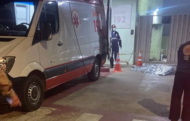 Uma equipe prestou o atendimento e tentou reanimar o adolescente, porém o médico constatou o óbito.