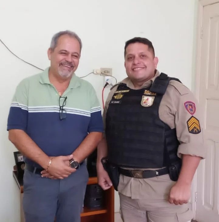 Prefeito Reinaldo das Dores e 1º Sargento PM Marcio Eduardo Amorim