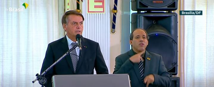 Bolsonaro discursa em solenidade de promoção de oficiais-generais, em Brasília - (Foto: Reprodução/YouTube/TV Brasil)