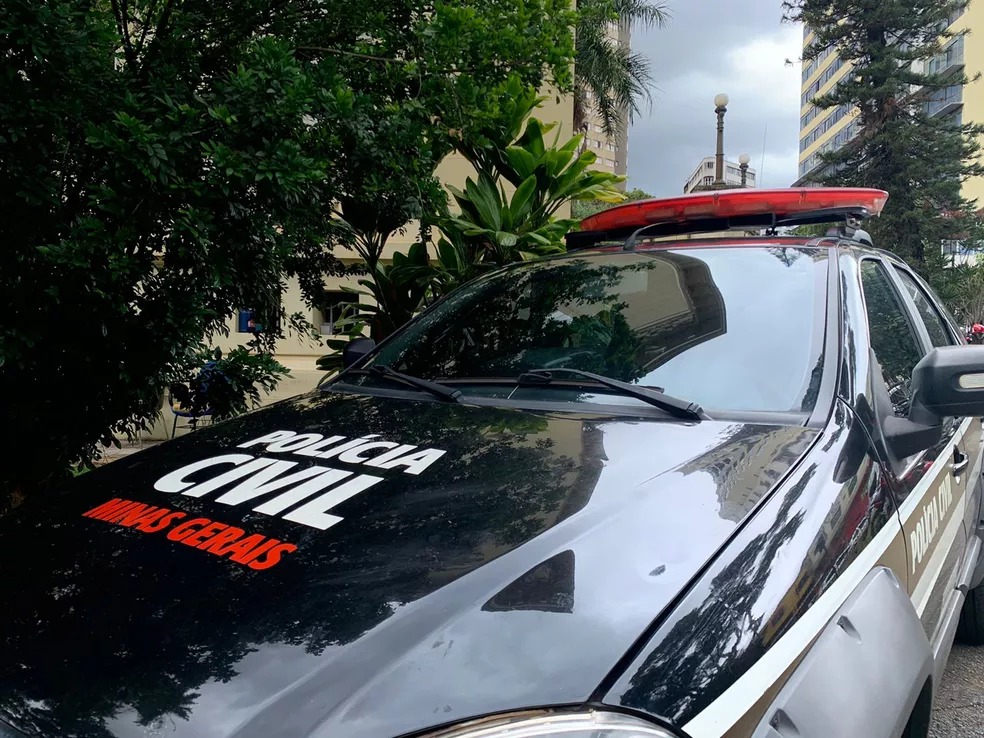 Viatura da Polícia Civil