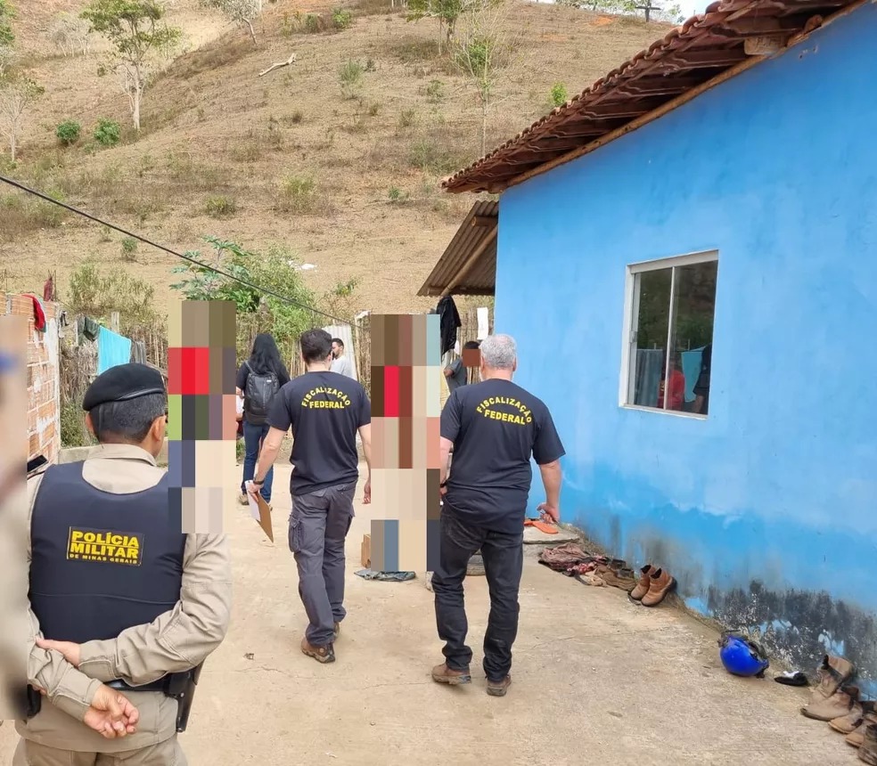 Auditores fiscais e PM recebem denúncia de trabalho escravo — Foto: Polícia Militar/Divulgação