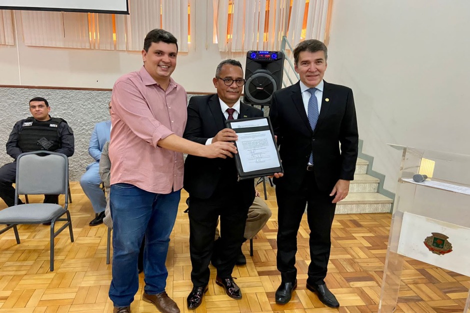 Durante a cerimônia, ocorreu a assinatura do Termo de Cooperação Técnica (TCT) entre o MPMG, o Estado de Minas Gerais e o município de Curvelo.