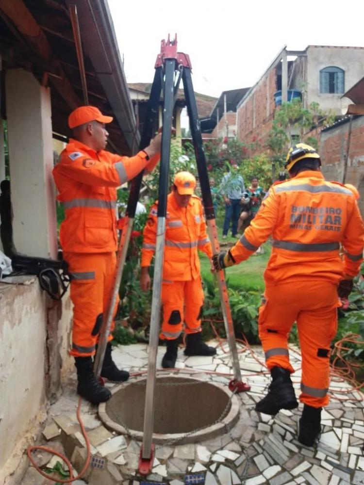 Idosa, de 76 anos, cai em cisterna em Santana do Paraíso