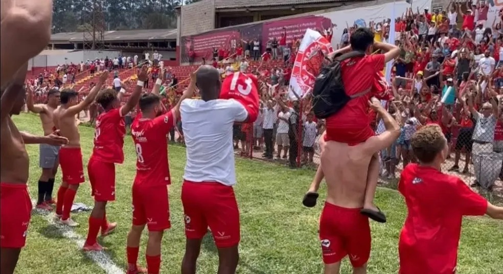 Valeriodoce garantiu a vaga na semifinal após o empate em 1 a 1