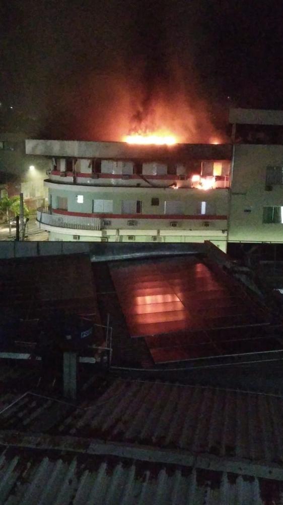 Incêndio em hotel no Centro de Itabira