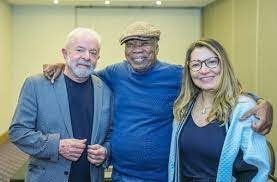 Lula, Milton Nascimento e Janja posaram para foto durante o encontro