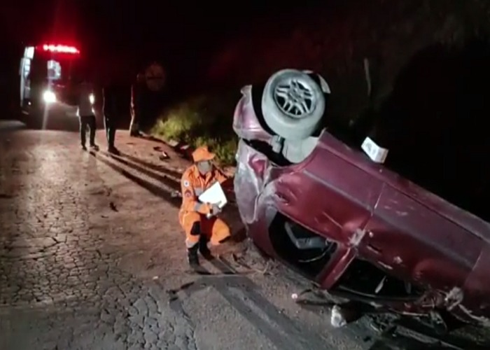 Havia 05 pessoas a bordo do veículo