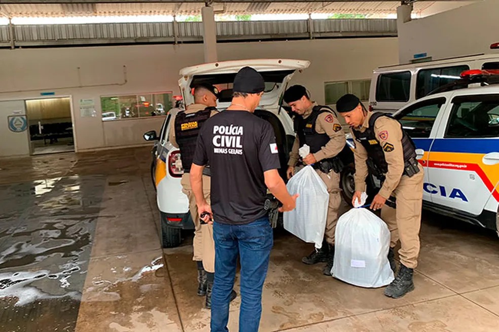 Quinze mandados de busca e apreensão foram cumpridos durante a operação — Foto: Ministério Público de Minas Gerais