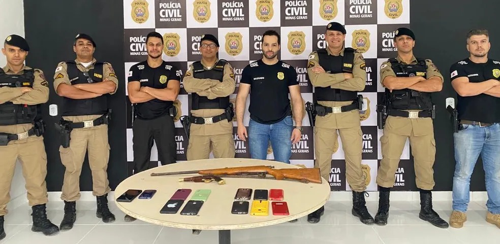 Operação conjunta das polícias Civil e Militar, no município de Santa Maria do Suaçuí — Foto: Polícias Civil e Militar/Divulgação