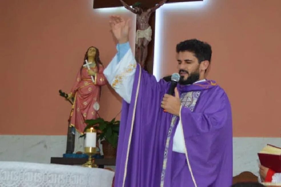 Padre Douglas Ferreira Leite — Foto: Paróquia de Santa Bárbara/Divulgação