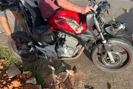 Motociclista é preso após fazer manobras perigosas e sofrer acidente em Santa Bárbara