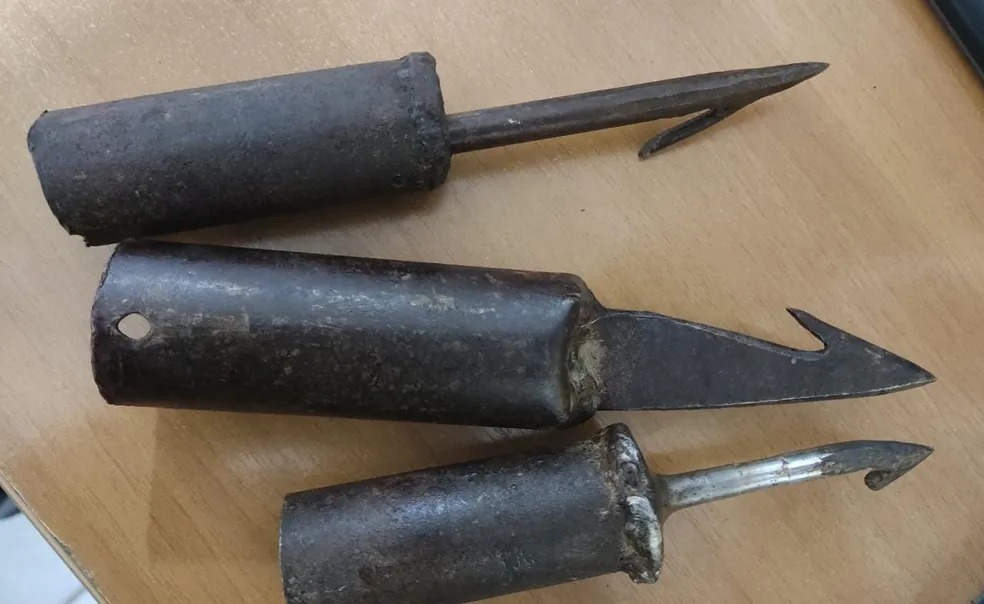 Equipamentos de caça foram apreendidos em Ipaba — Foto: Polícia Ambiental