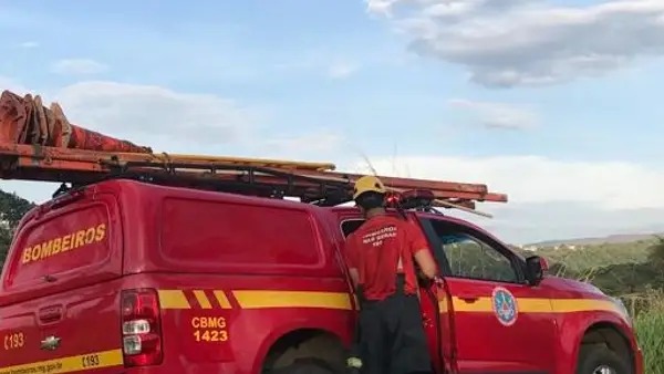 O Corpo de Bombeiros foi acionado para atender a ocorrência 