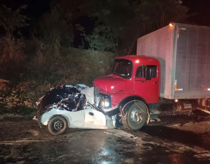 Acidente na MGC-164 em Martinho Campos