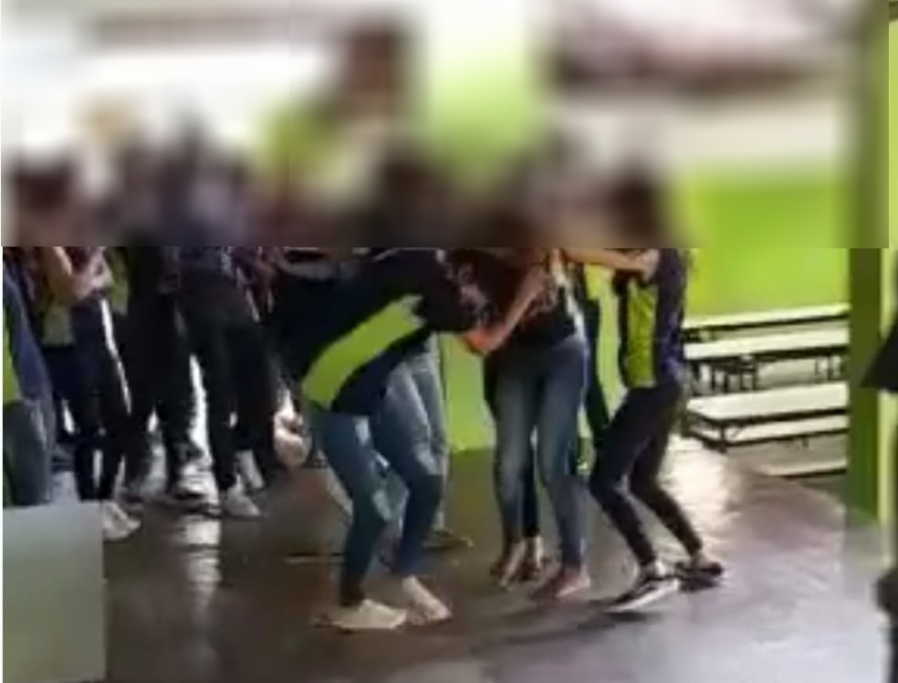 Brigas entre alunos em Escola Estadual de Ferros deixa Pais apreensivos