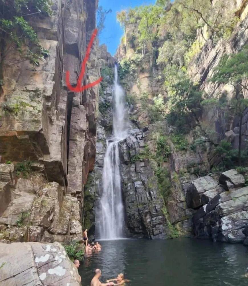 Cachoeira Véu da Noiva foi interditada em Santana do Riacho — Foto: Reprodução/Redes sociais
