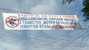  O aviso está em várias ruas do bairro