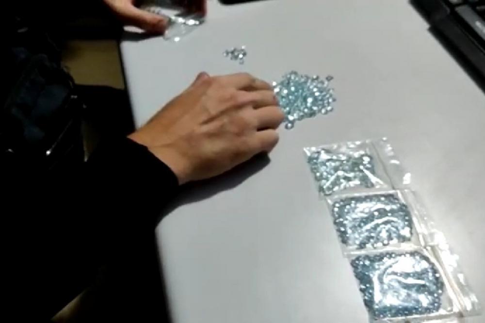 Pedras Preciosas seriam avaliadas em R$ 120 mil.