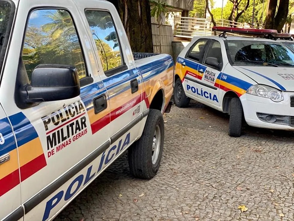 Homem é atingido com golpe de canivete pelo ex-companheiro de amiga em Santa Maria do Suaçuí — Foto: Polícia Militar