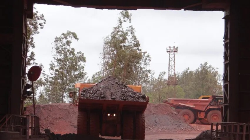 O projeto Serra da Serpentina prevê a instalação de cavas, uma usina e um mineroduto de 115 km, ligando os municípios de Conceição do Mato Dentro e Nova Era