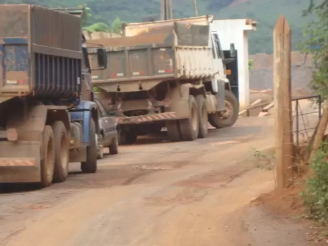 VAGA PARA MOTORISTA DE CAMINHÃO TRAÇADO