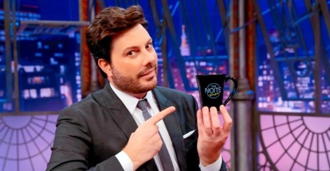 Danilo Gentili afirmou, ainda, que a produção do The Noite preparou uma série de programas e, mesmo com o afastamento dele por causa da covid-19, o público assistirá edições inéditas nos próximos dias