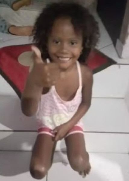 Emanuely Aparecida Gregório Gomes