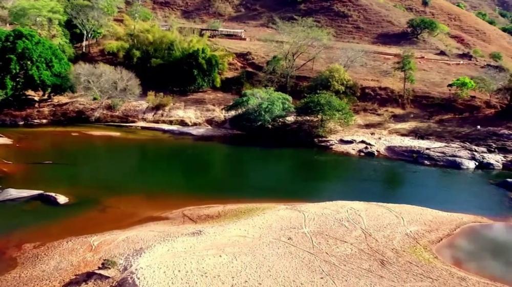 Praia das Palmeiras; Rio Santo Antônio em Ferros