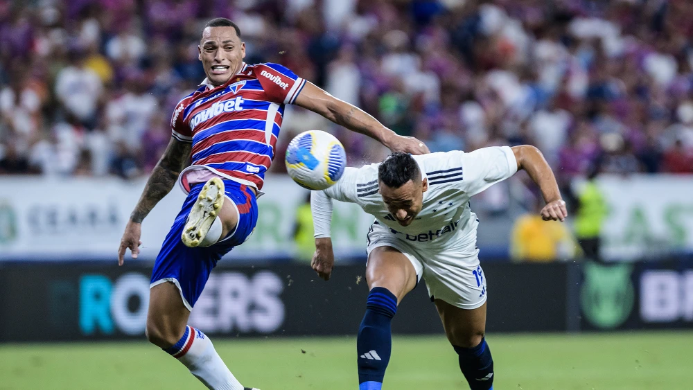 Fortaleza e Cruzeiro duelaram nesta quarta-feira (17) pelo Campeonato Brasileiro Fortaleza e Cruzeiro duelaram nesta quarta-feira (17) pelo Campeonato Brasileiro