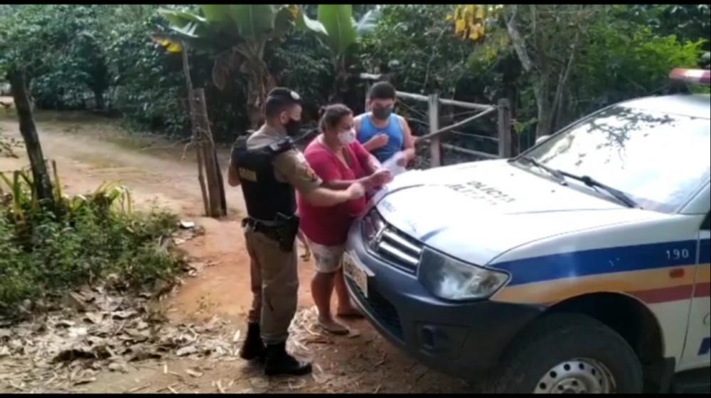 Nós estamos por você, assim como vocês estão por nós.