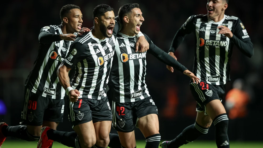 CADU ATLÉTICO Cadu fez o primeiro gol na vitória por 2 a 1 sobre o Inter