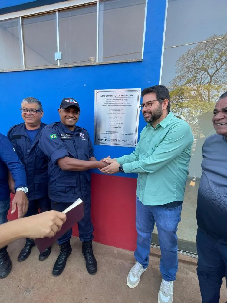 Placa de inauguração da nova sede homenageia voluntários (Divulgação: Vale)