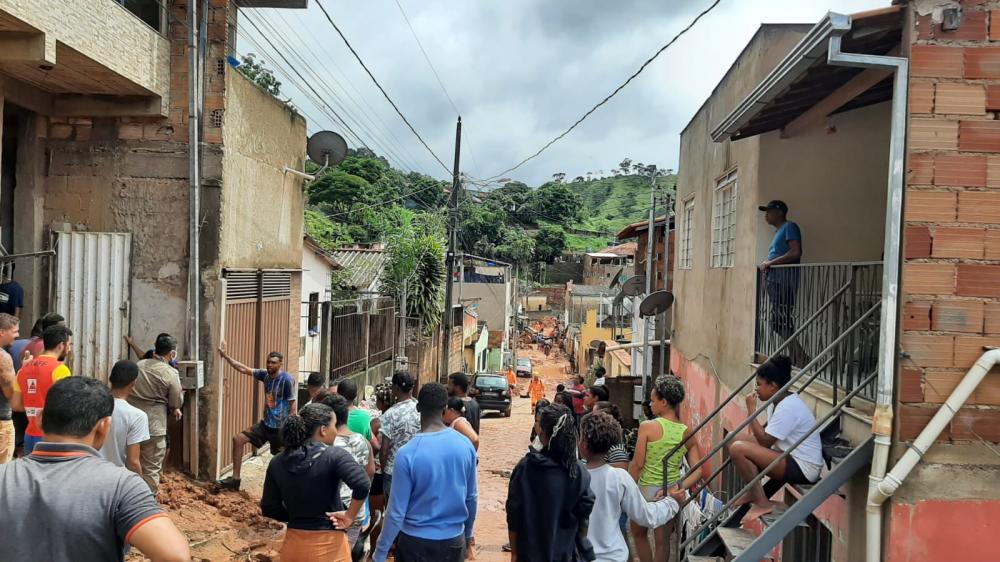 Famílias já foram removidas do bairro Poção em Santa Maria de Itabira