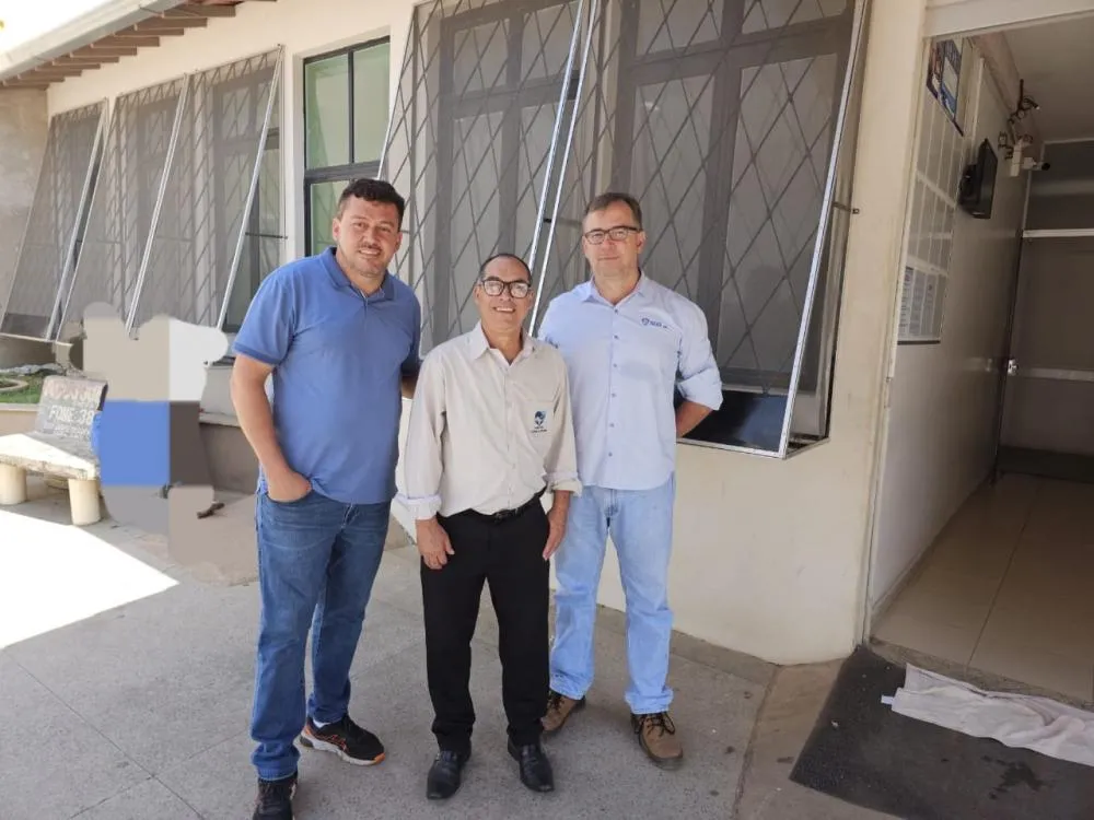 Vereador Jair da Saúde, Presidente (HPE) Arí Vírgilio, representante da Mineração Positiva, Leonardo Parreiras