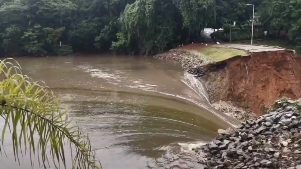 Barragem de contenção está localizada no bairro Itapoã, em BH