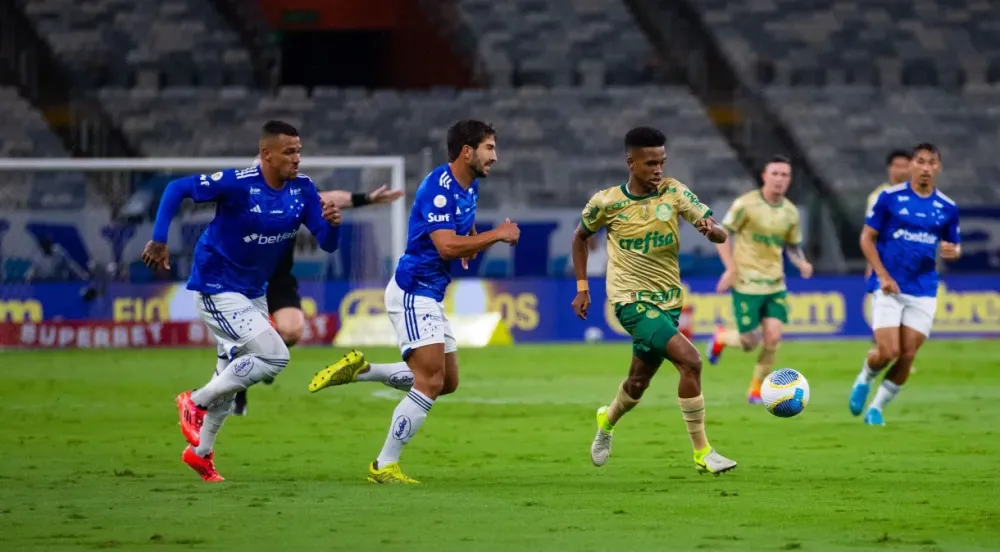 Estêvão marcou gol da virada do Palmeiras contra o Cruzeiro