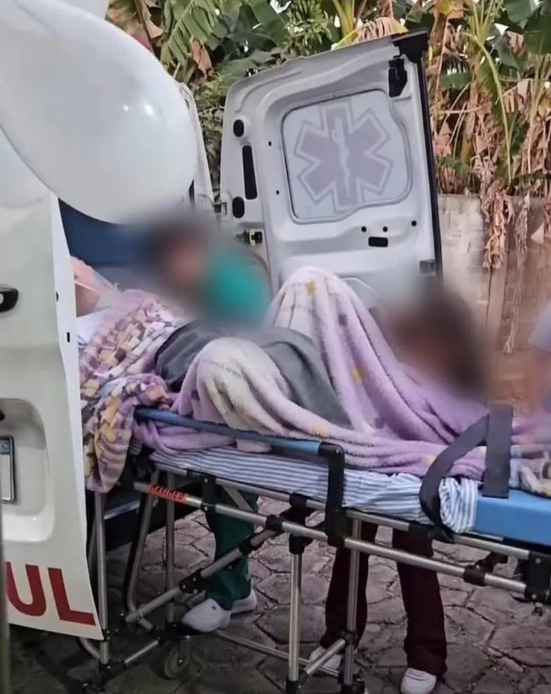 José , de 80 anos, chegando na casa de repouso após ter alta hospitalar — Foto: Reprodução Redes Sociais