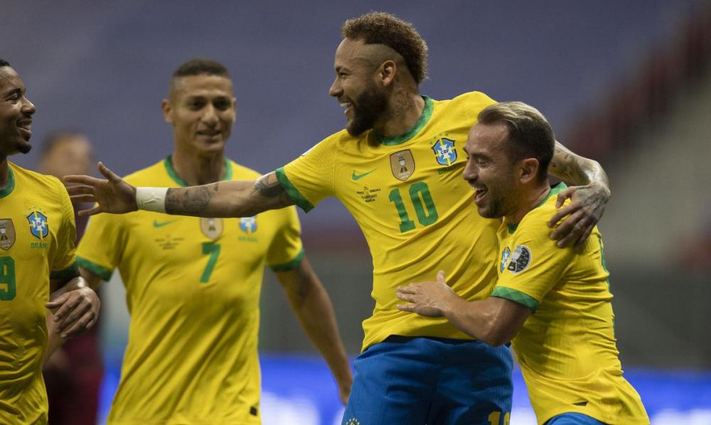 Marquinhos, Neymar (pênalti) e Gabigol marcaram os gols do triunfo brasileiro