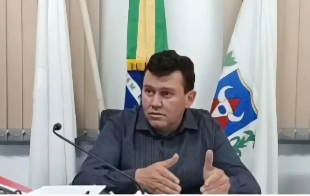 Presidente da Saúde falando sobre a proposta