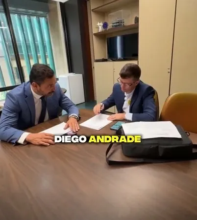 Redes Sociais: André Lúcio Torres