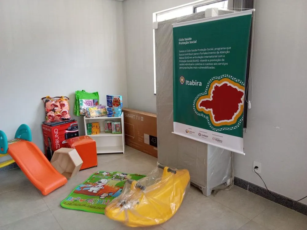Jogos pedagógicos, gangorras, bonecas e TVs estão entre os itens doados para as brinquedotecas Crédito: Divulgação