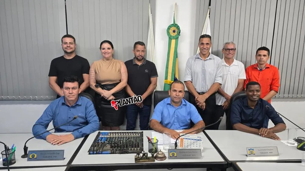 Eleitos por unanimidade, os vereadores Romilson de Jesus, Jair da Saúde e Lucas de Puano formam a Mesa Diretora 2026.