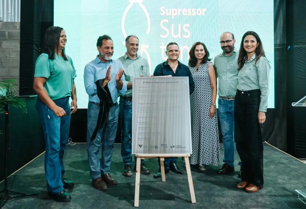 Fábrica dedicada à produção do supressor sustentável de poeira à base de plástico PET reciclado é inaugurada em Itabira Crédito das fotos: Carol Monteiro/Portilho