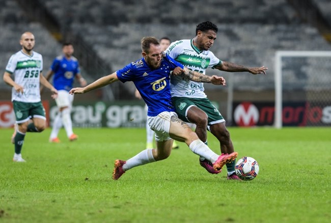 Cruzeiro e Guarani fizeram um jogo bastante movimentado no Mineirão 
