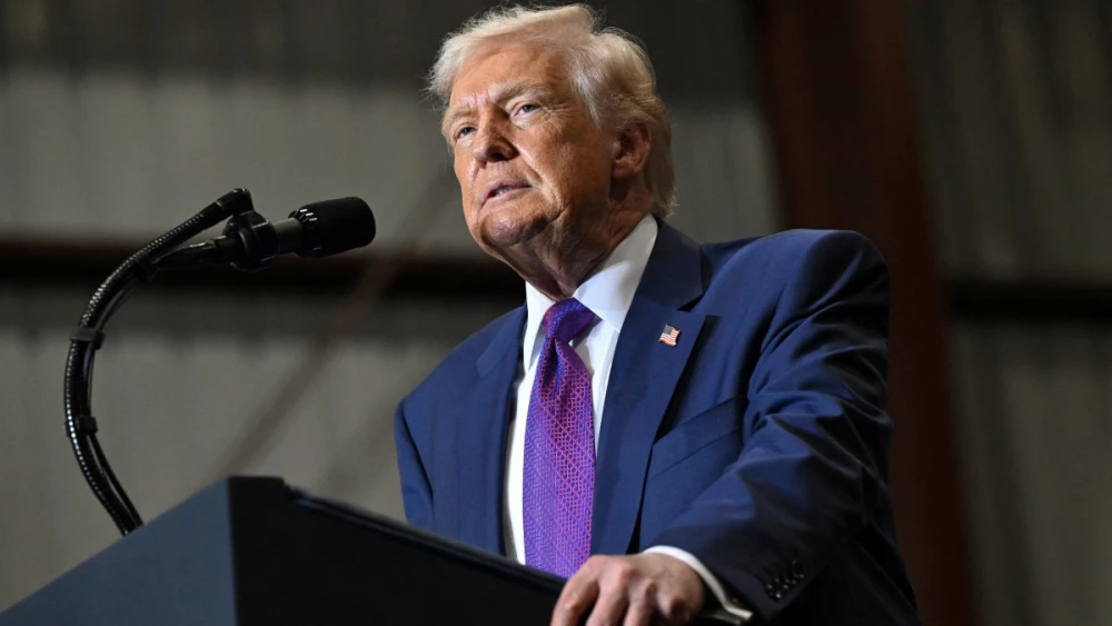 Governo Trump deve ter que devolver quase R$ 1 trilhão em arrecadação tarifária;SAUL LOEB/AFP 