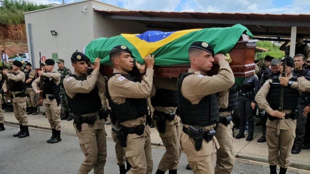 Sargento da PMMG morto em emboscada é sepultado sob homenagens em Campo Belo