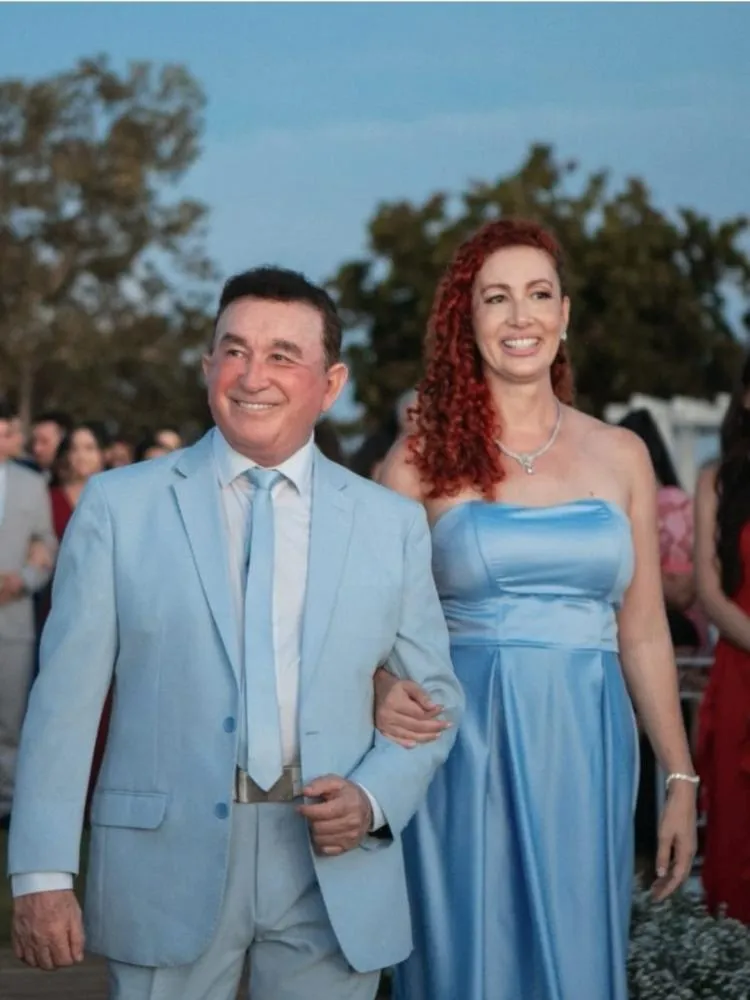  Amado Batista e sua filha Lorena Batista