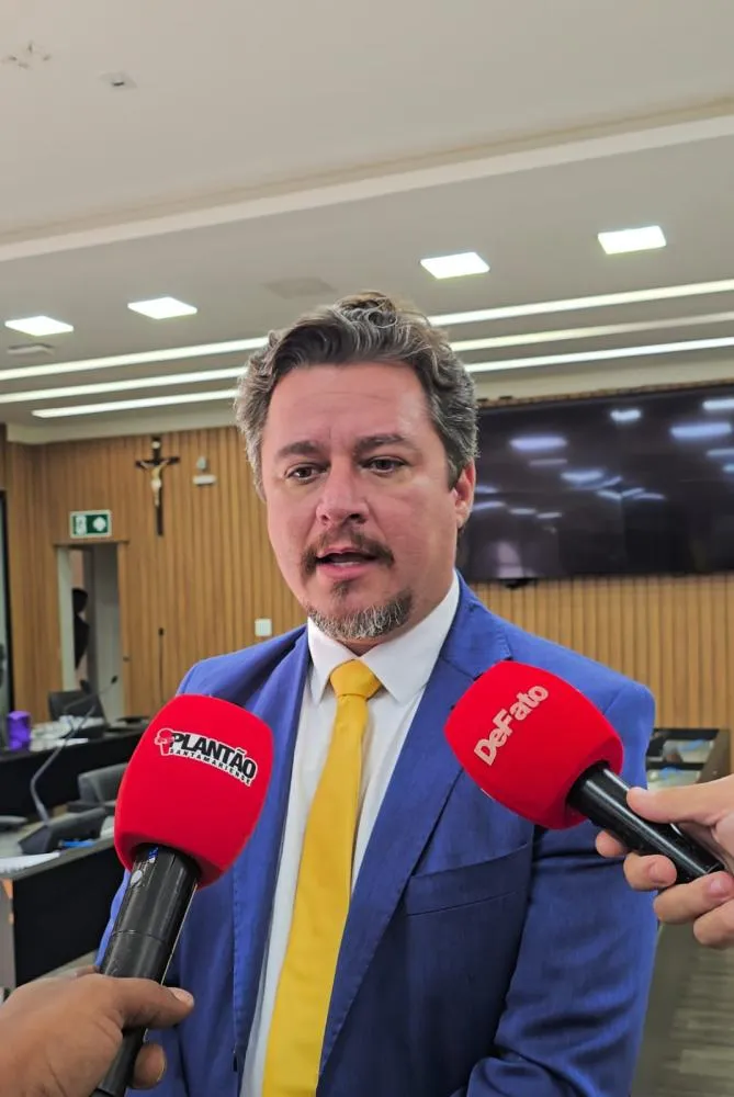 Presidente Carlin Filho Durante coletiva de imprensa realizada na 8ª Reunião Ordinária da Câmara Municipal de Itabira